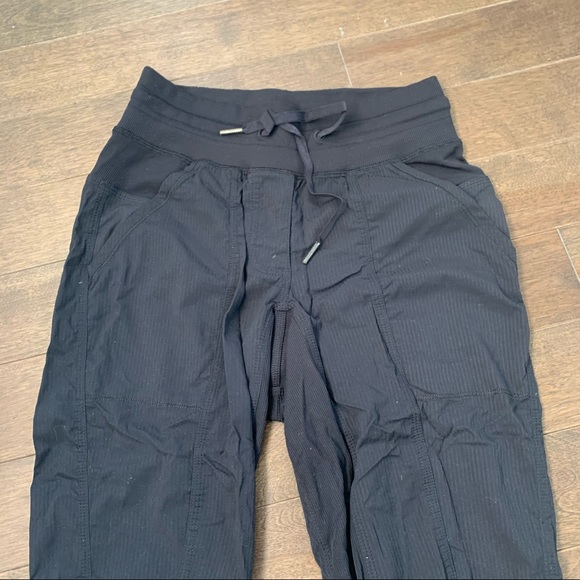 Lululemon Studio crop black Size 2 Crop Swift - Picture 8 of 14